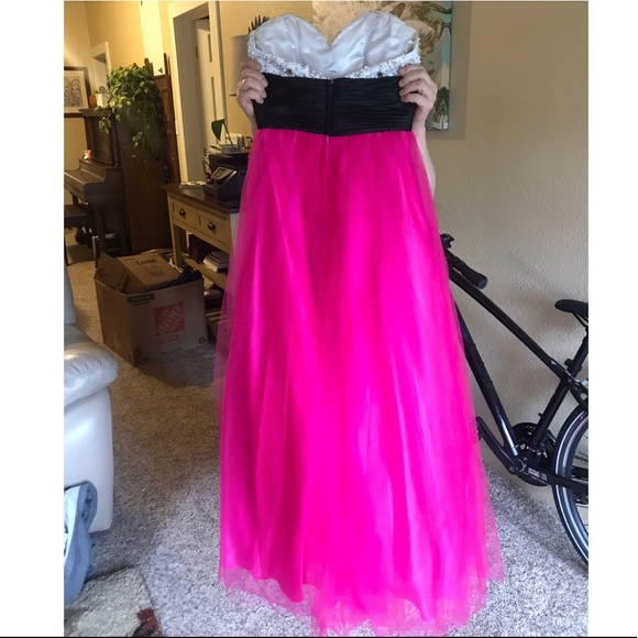Prom Dress! Size 2 - Picture 2 of 6